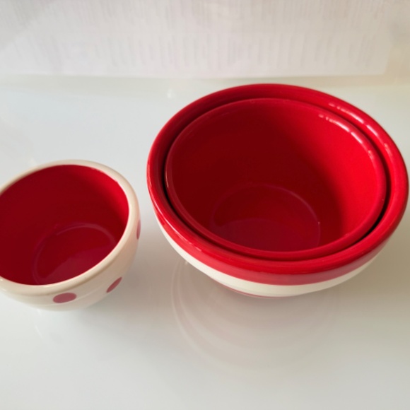 NWOT Nesting Bowls Red & White Terramoto Ceramic - Picture 5 of 7